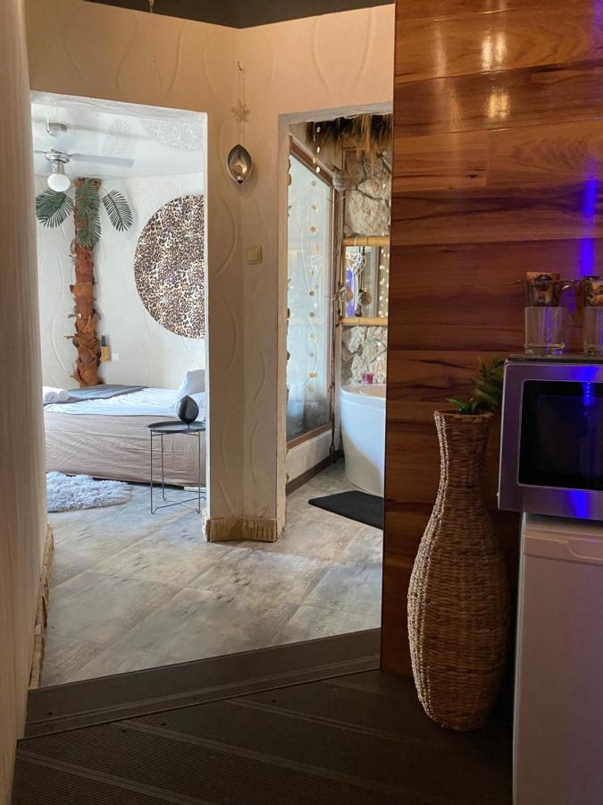Kuredu / Uroa W Krainie Alicji Apartment Elk Ngoại thất bức ảnh